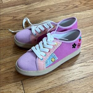 Steve Madden Pink and Purple Sneakers with White Laces and Rubber Sole